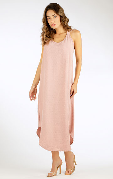 Šaty dámske na ramienka.