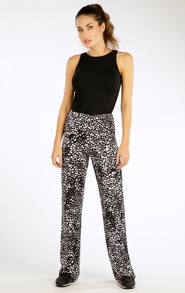 Kalhoty dámské dlouhé široké.